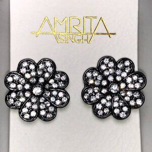 Amrita Gunmetal Flower Stud Earring